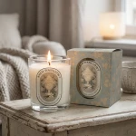 Świeca sojowa Krem Waniliowy 165 g z pudełkiem w przytulnym wnętrzu – Craftz Candle